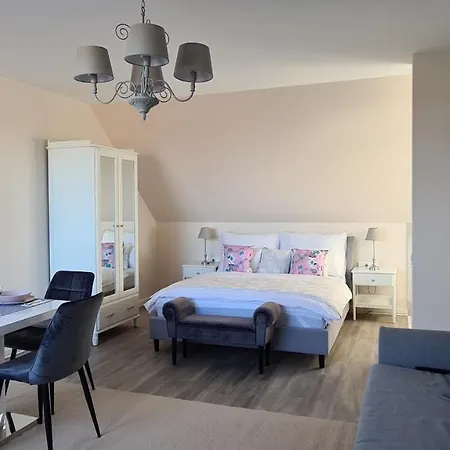 Mandula Apartman *